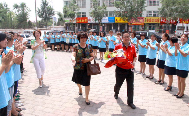 江南体育在线(中国)官方网站胡国安董事长赴内蒙古市场考察