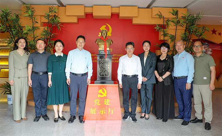 湖南省政协提案委员会主任袁海平一行莅临江南体育在线(中国)官方网站调研